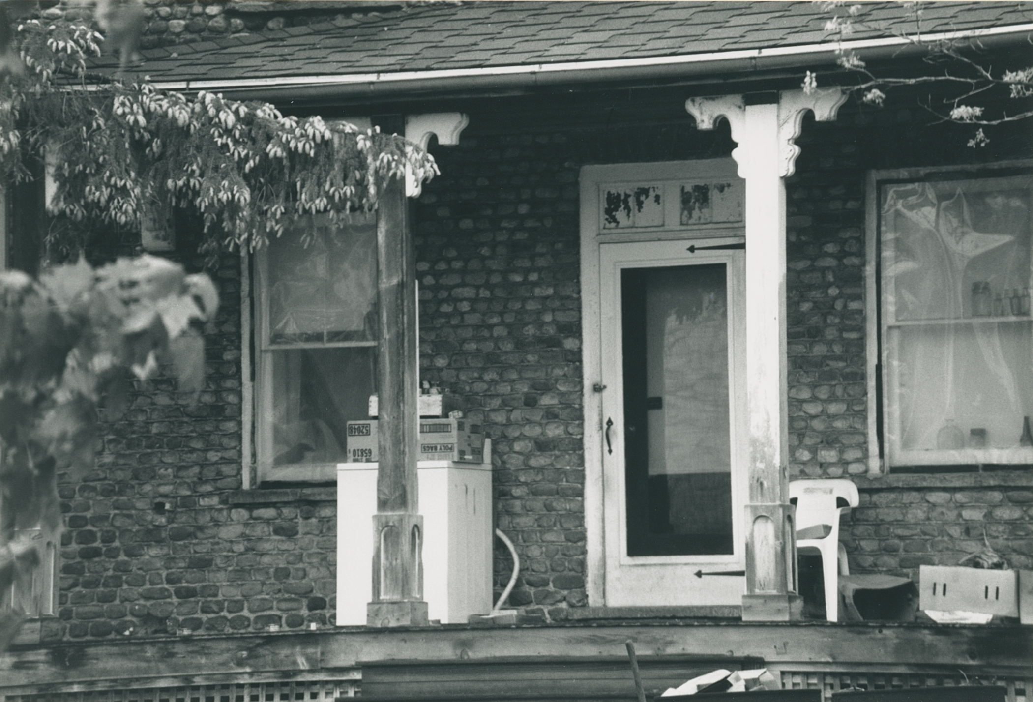 Cov-1 716 Starr Rd 3